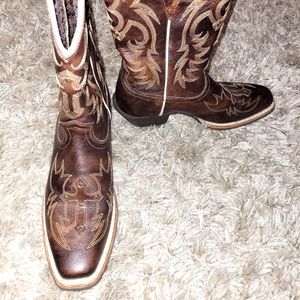 Ariat Women's Boots 👢